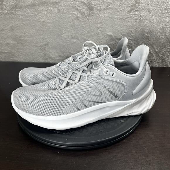 New Balance Fresh Foam Roav V2 Women's Size 12B Gray Lace Up Running Shoes - Picture 3 of 10